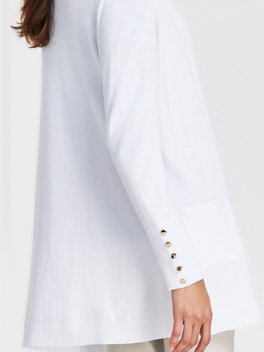 Womenโs White Knit long sleeve cardigan